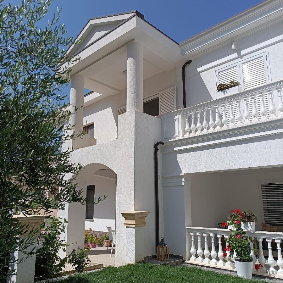 Villa Kurti Durrës 외부 사진