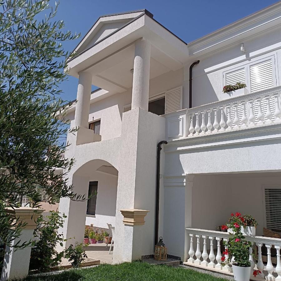 Villa Kurti Durrës 외부 사진